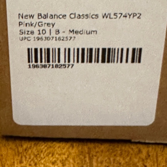 New Balance 574 women’s Pink Grey SOLD OUT - Picture 10 of 13